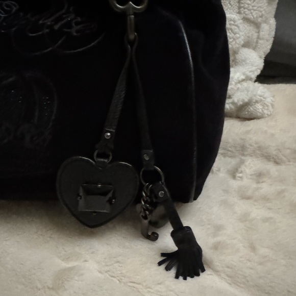 Juicy Couture Black Shoulder Bag with Crown Embroidery - Picture 3 of 9